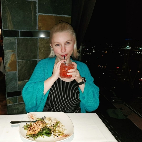 Meet the Posher - Picture 8 of 11